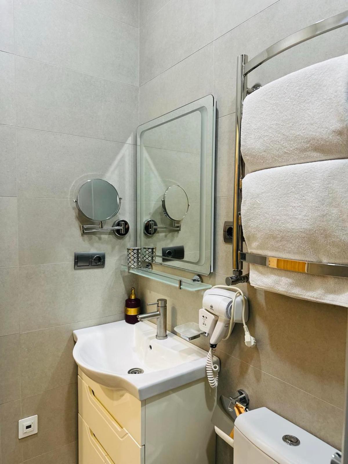 Apartment Forum, Центр Lviv Eksteriør billede